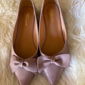 pink bow slippers NWOT